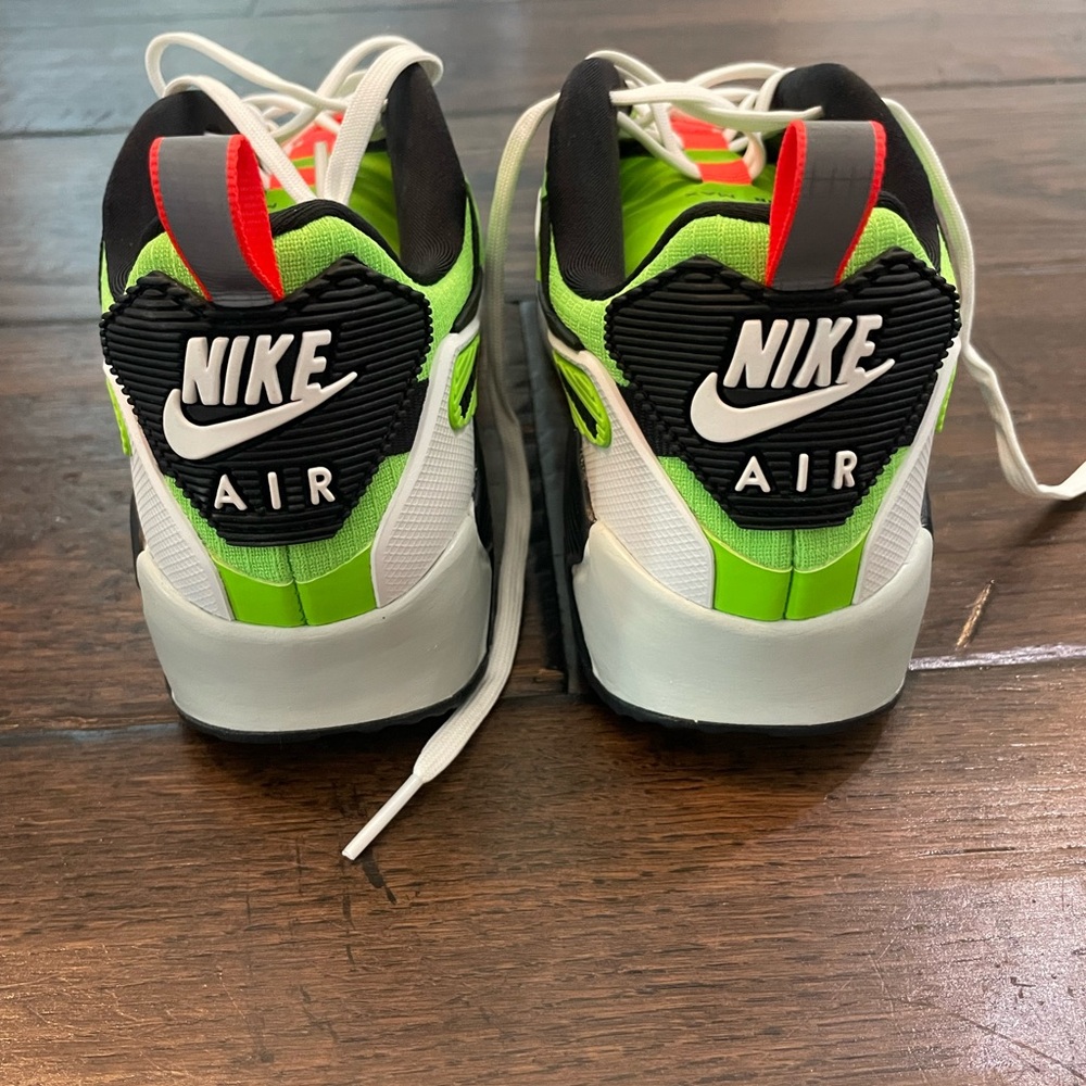 NWT Nike Air Max 90 Drift Action Green youth size 5.5 - Picture 7 of 9